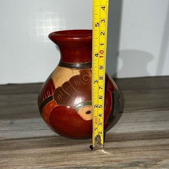 Vintage Terra Cotta Costa Rica Etched Pottery Vase Ceramic Hand Made Red Clay - Picture 7 of 8